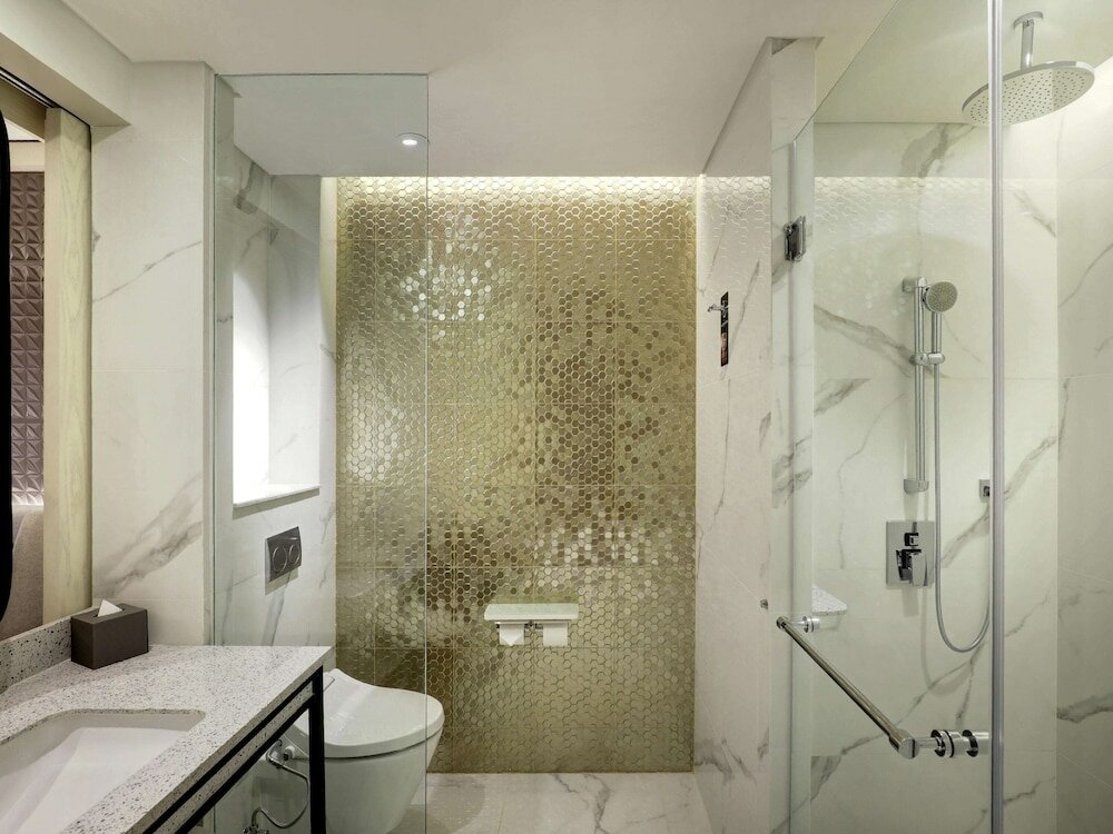 Фото Movenpick Surabaya City