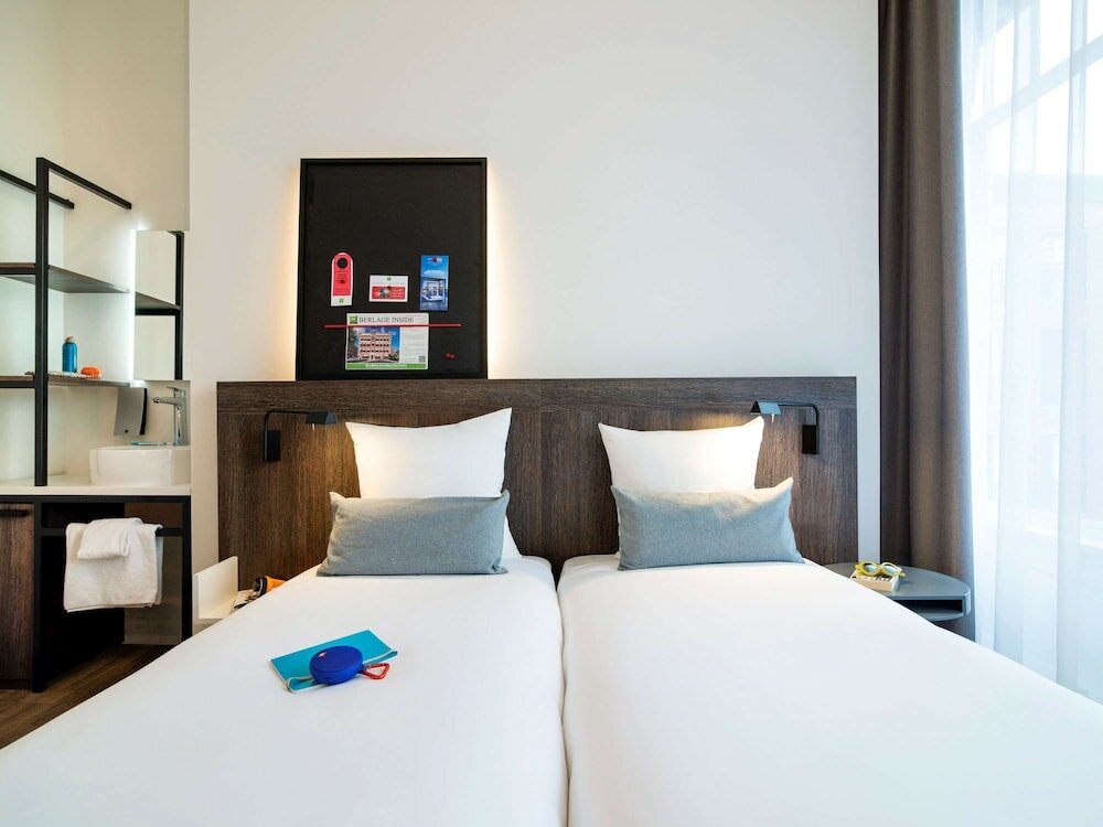 Фото Ibis Styles Den Haag City Centre