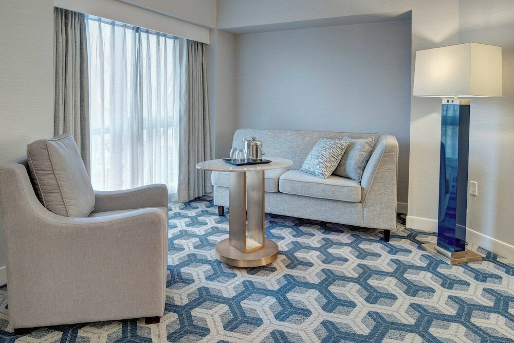 Фото Sheraton Eatontown Hotel
