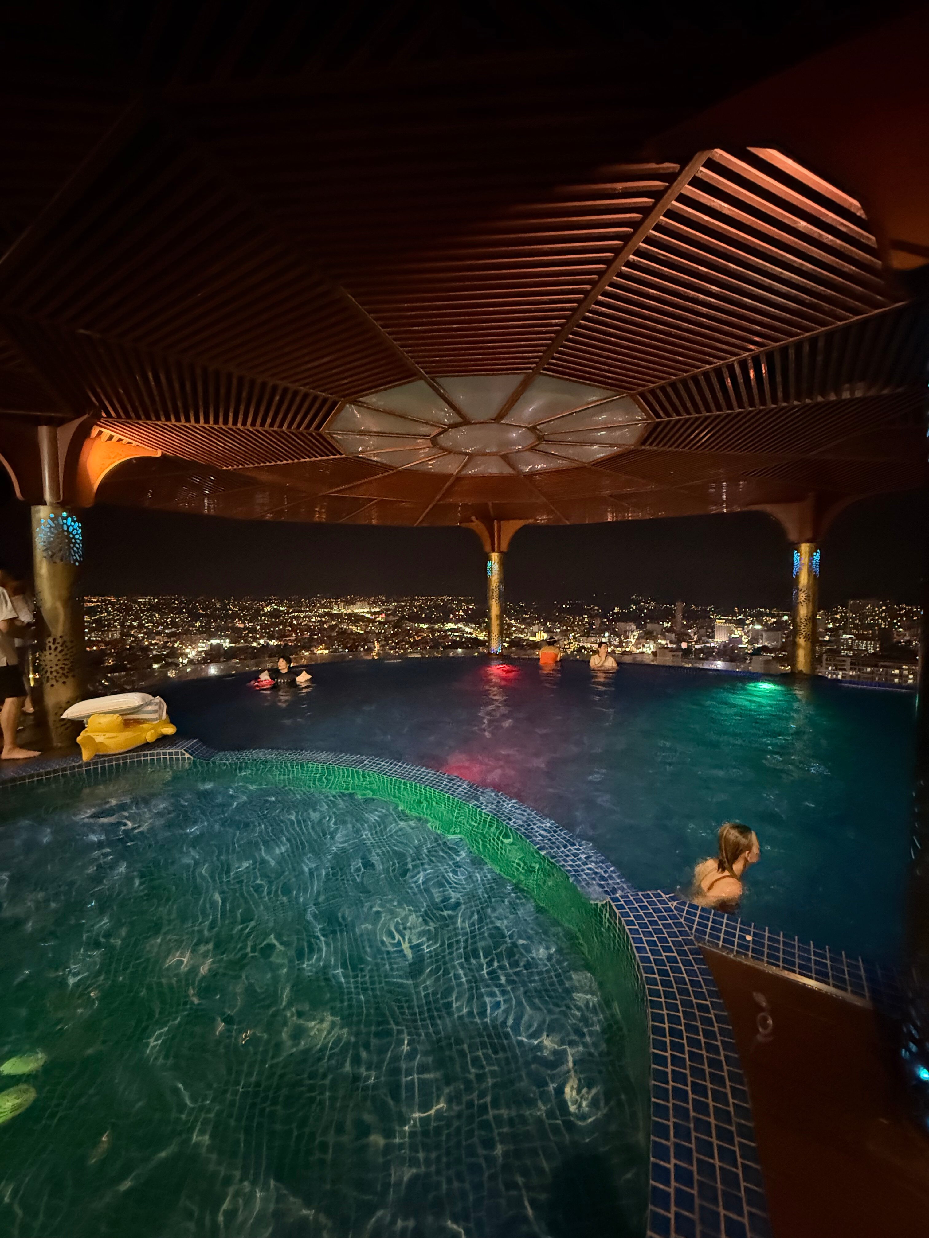 Фото Regalia Gold Hotel
