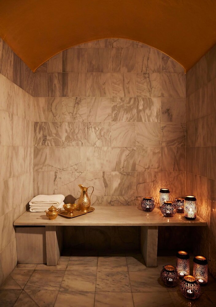 Фото Brown Acropol