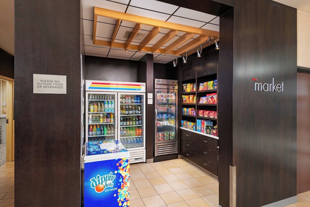 Фото Courtyard by Marriott Santa Ana Orange County