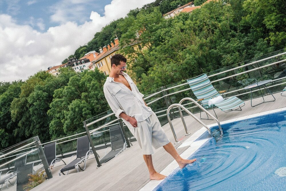 Фото Отель Axel San Sebastián - Adults Only