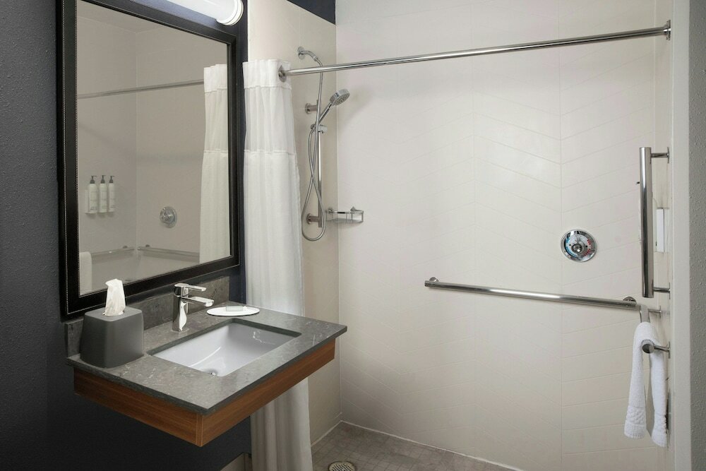 Фото Fairfield Inn & Suites by Marriott Waco North