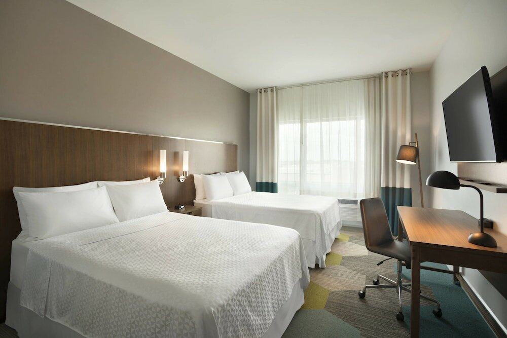 Фото Four Points by Sheraton Miami Airport