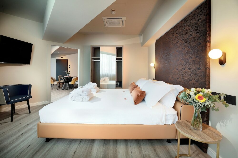 Фото Tuscany Inn