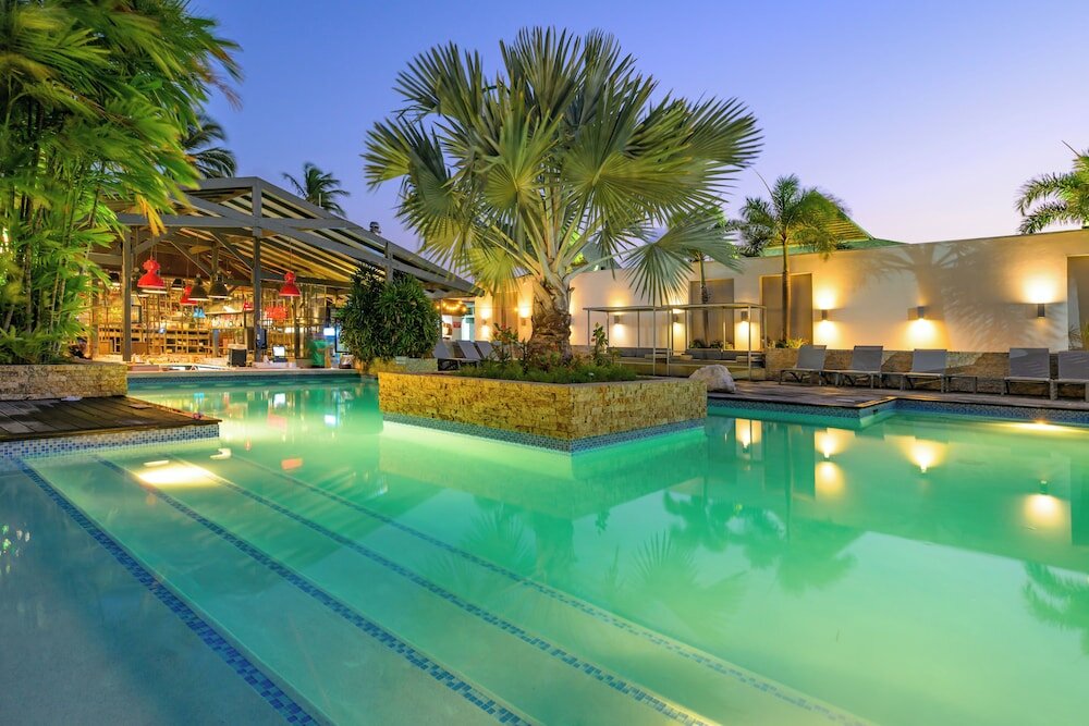 Фото отеля 1