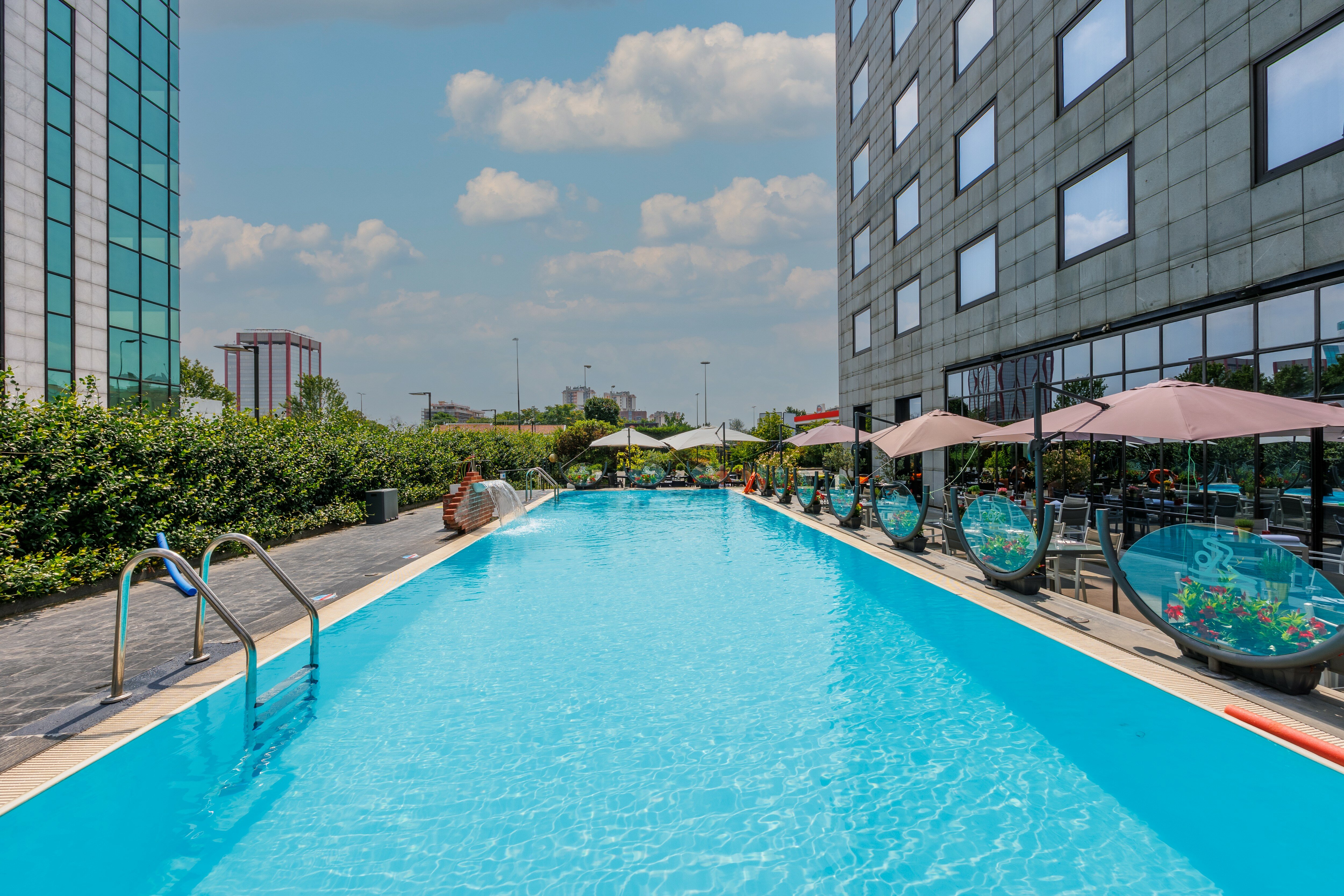 Фото IH Hotels Milano Lorenteggio
