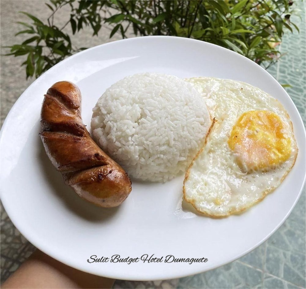 Фото Sulit Budget Hotel
