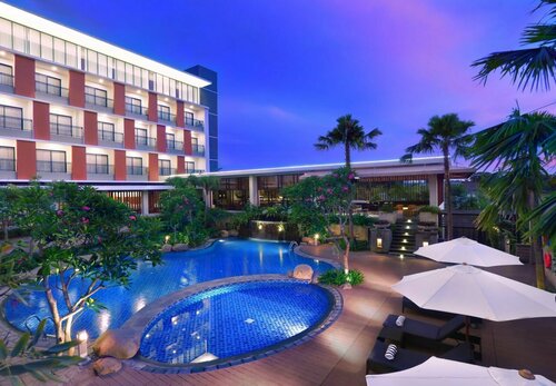 Отель Aston Bojonegoro City Hotel