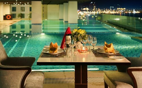 Гостиница Vinpearl Beachfront Nha Trang в Провинции Кханьхоа