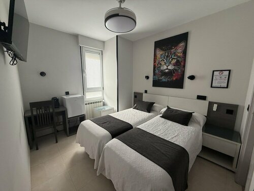 Гостиница Hostal Plaza в Сантандере