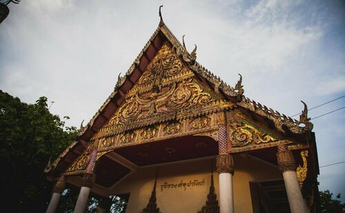 Гостиница Budsarakam Place Hotel в Чантхабури