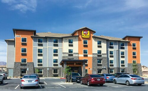 Гостиница My Place Hotel - North Las Vegas в Норт-Лас-Вегасе
