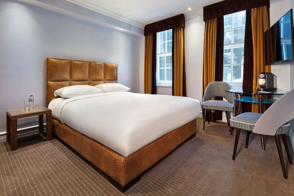 Фото Radisson Blu Edwardian Bond Street Hotel, London