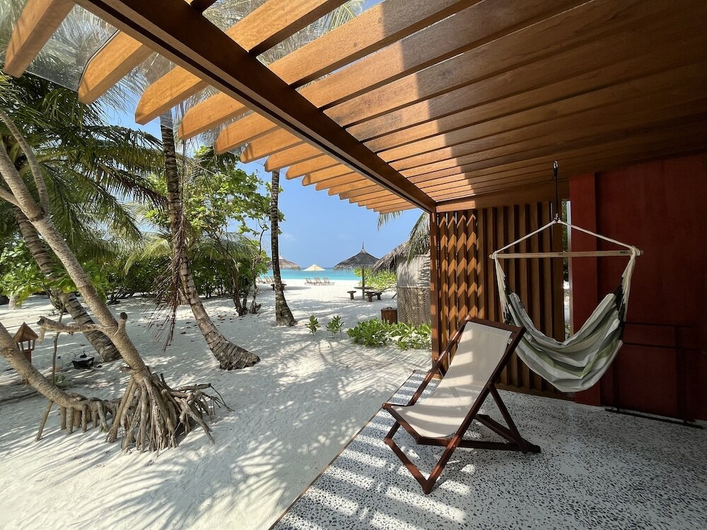 Фото The Barefoot Eco Hotel