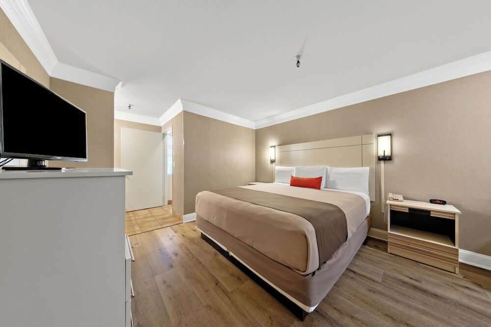 Фото Americas Best Value Inn San Clemente Beach