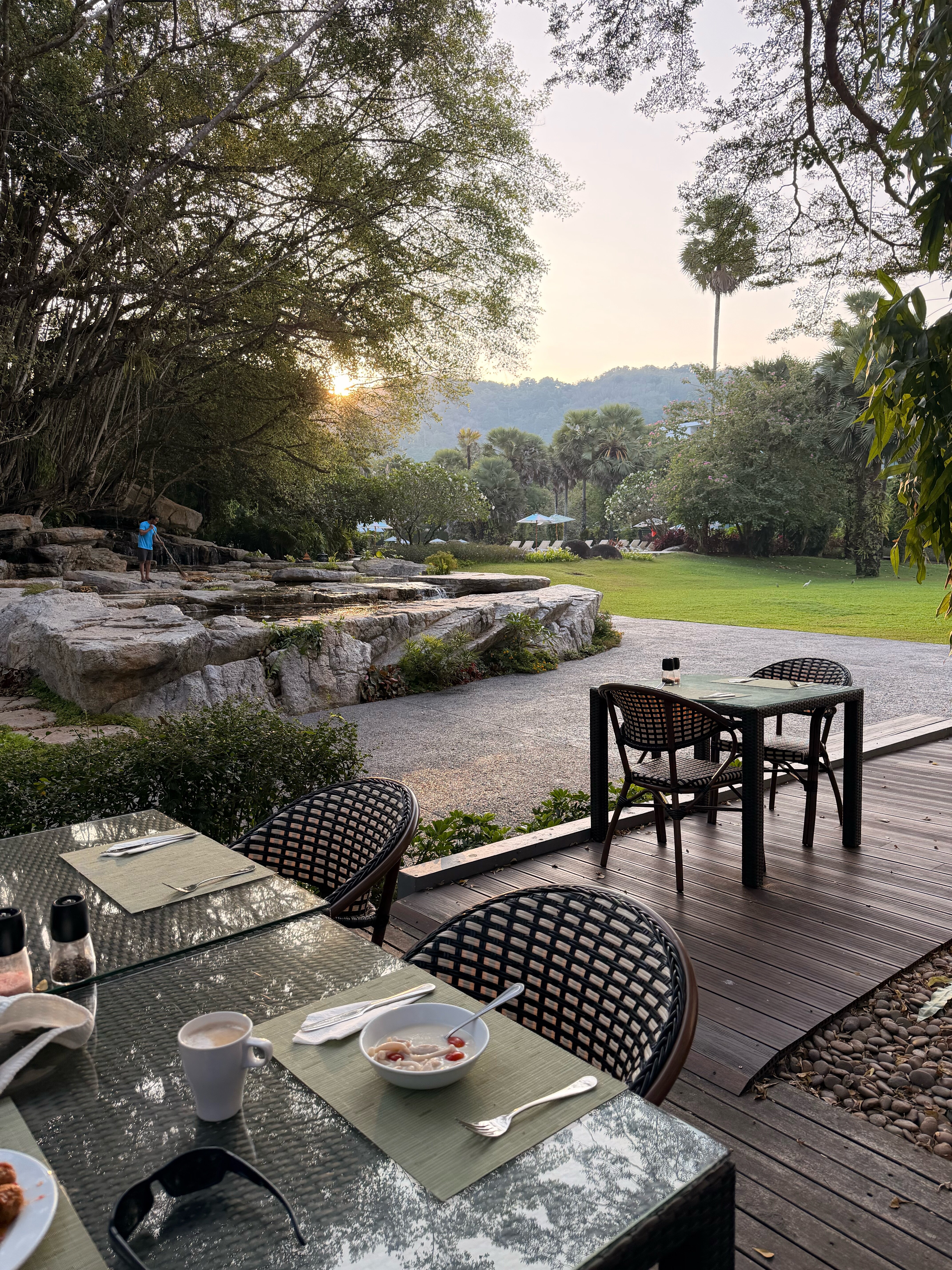 Фото Naithonburi Beach Resort