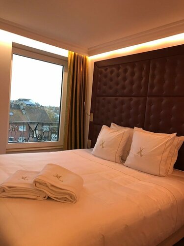 Гостиница Hotel Merveilleux Côté Mer в Кудекерк-Бранше