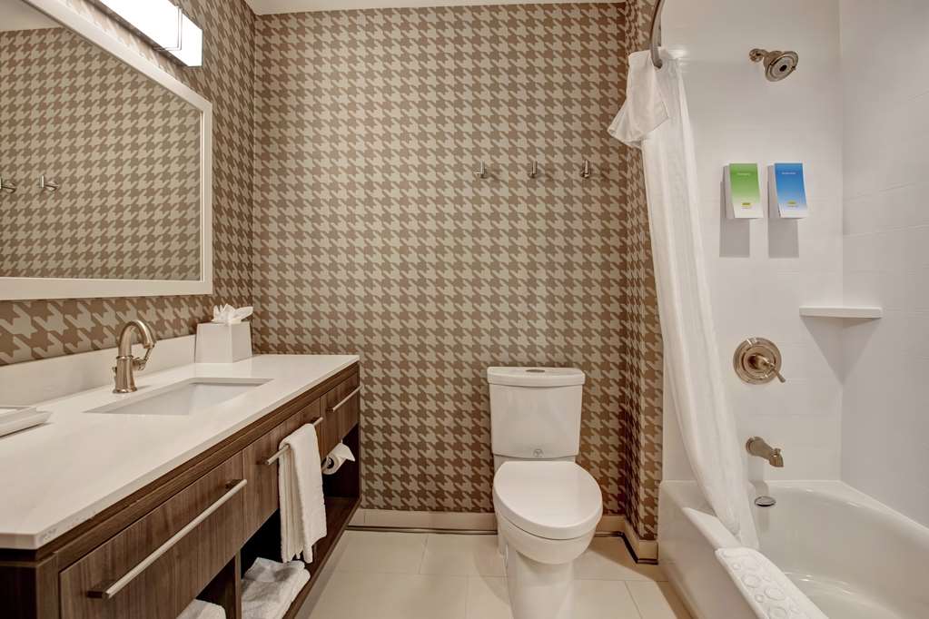 Фото Home2 Suites by Hilton Charlotte Uptown, Nc