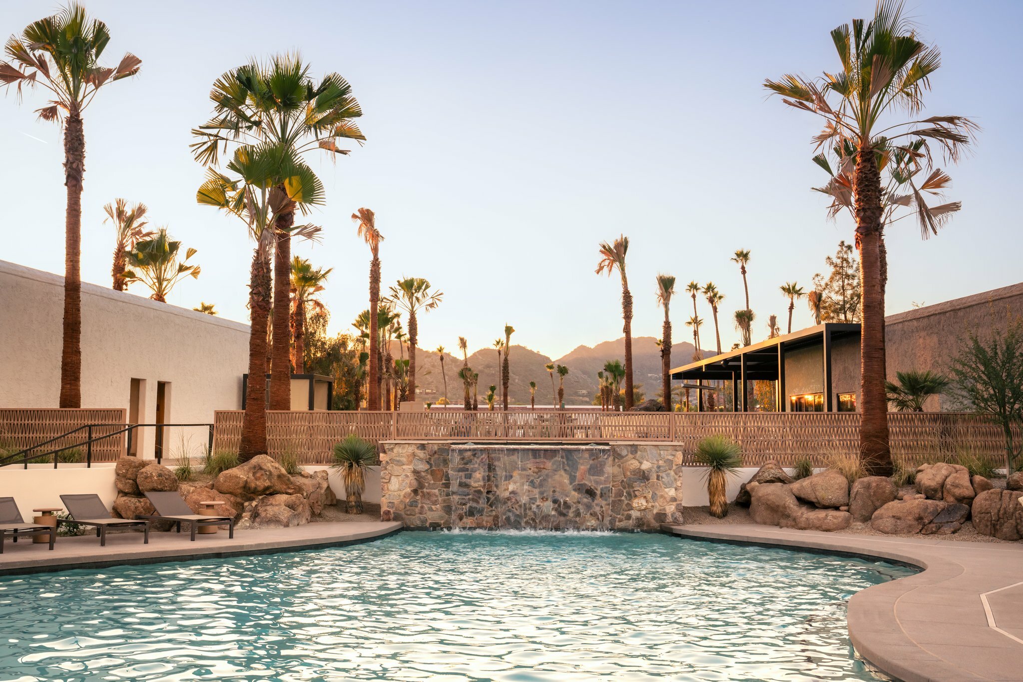 Фото 208138995897