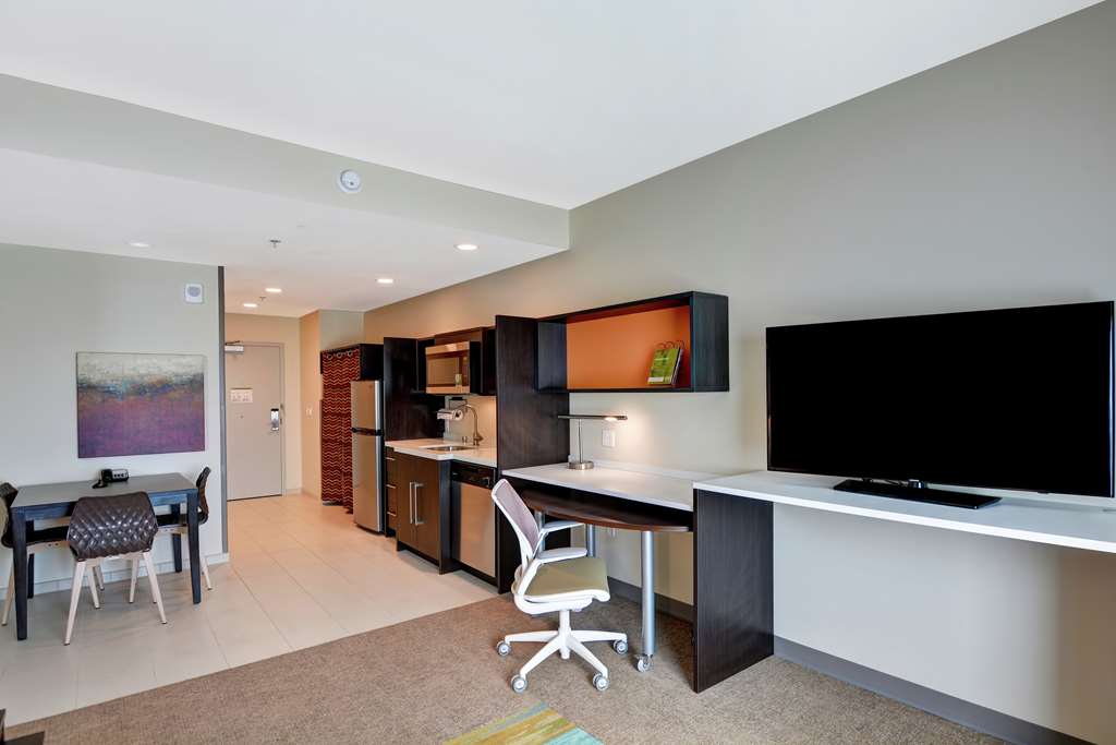 Фото Home2 Suites by Hilton Las Vegas Strip South