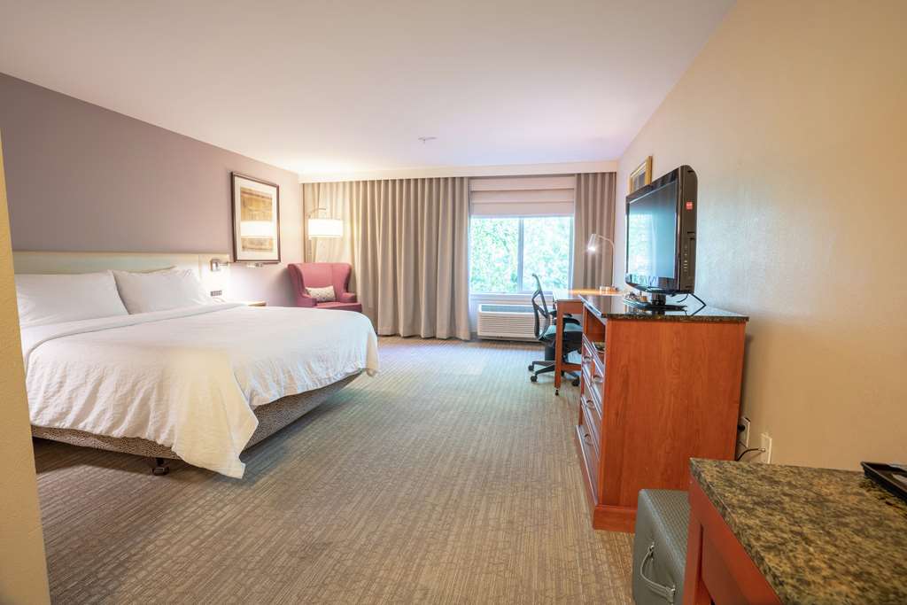 Фото Hilton Garden Inn Seattle/Renton