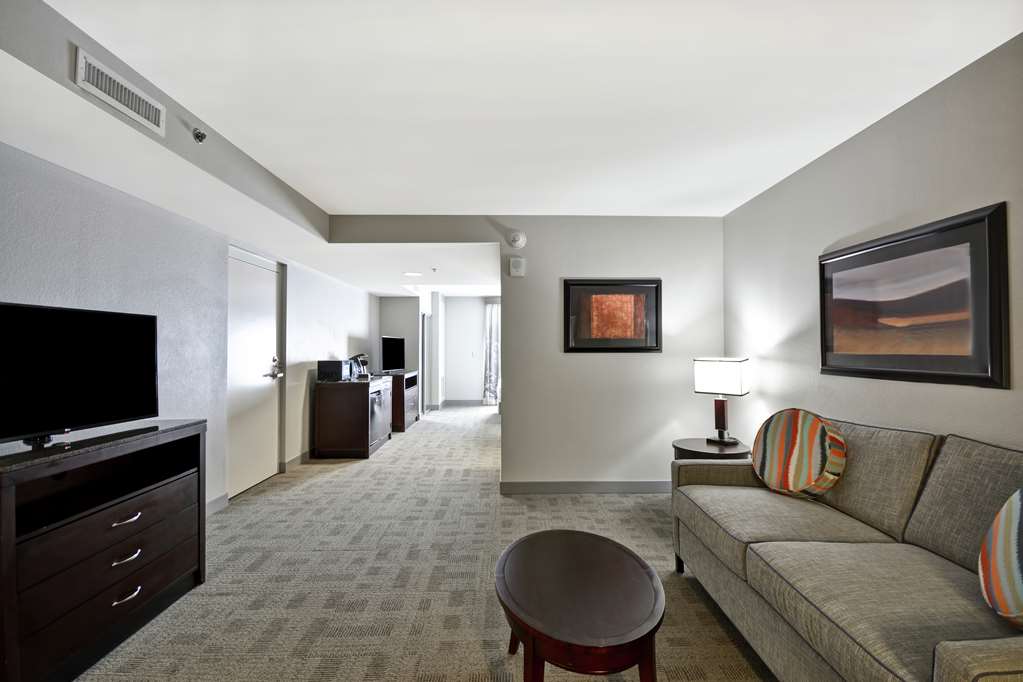 Фото Hilton Garden Inn Toledo Perrysburg