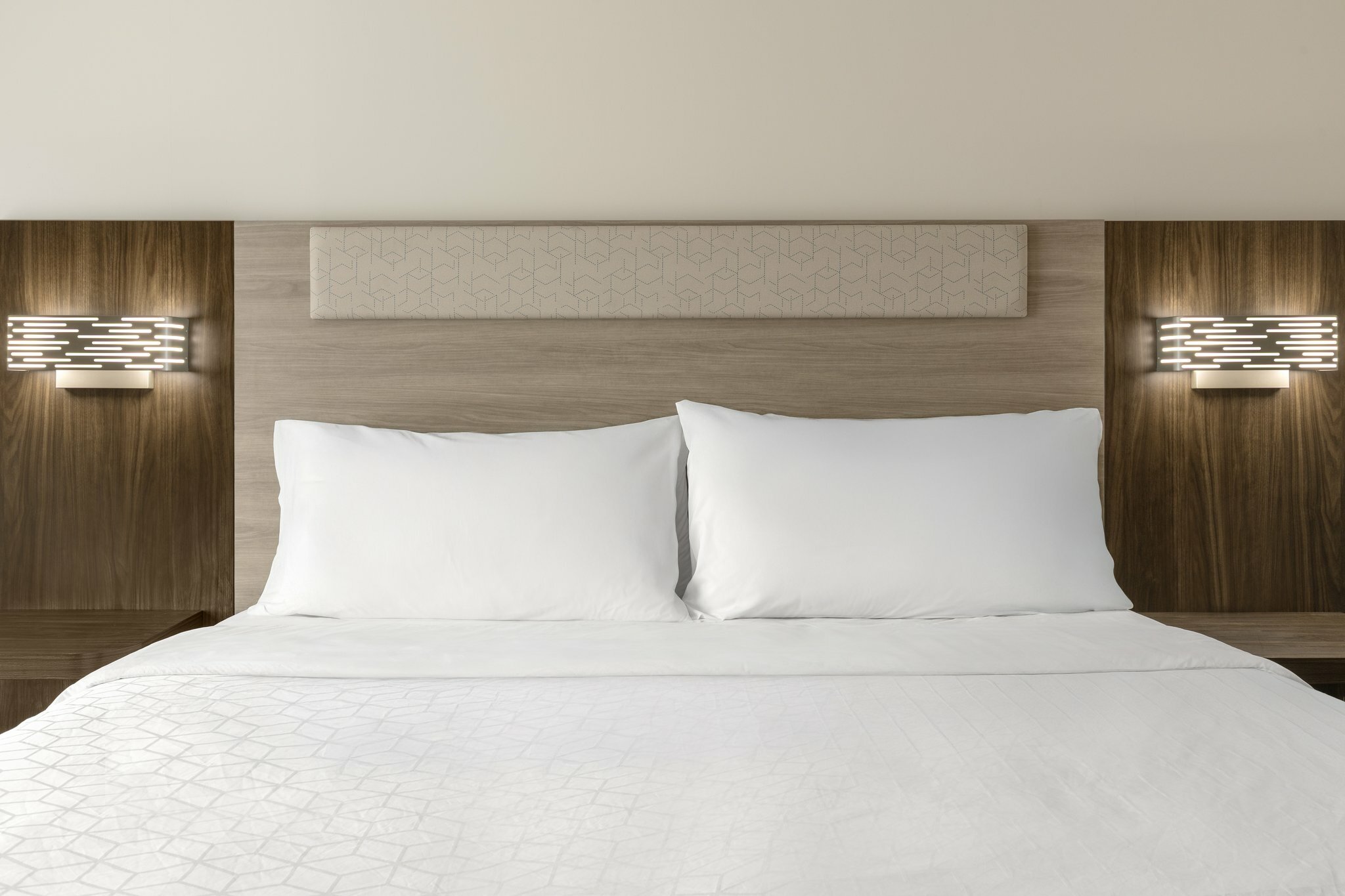 Фото Holiday Inn Express & Suites Brockville
