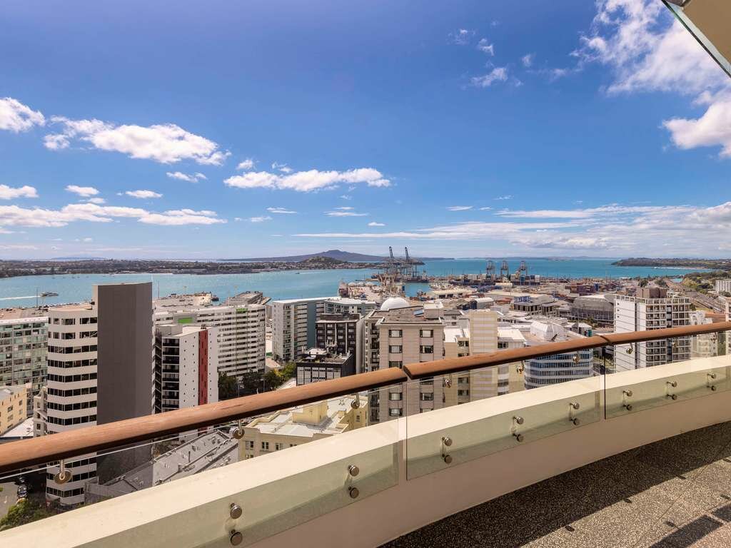 Фото Pullman Auckland Hotel & Apartments