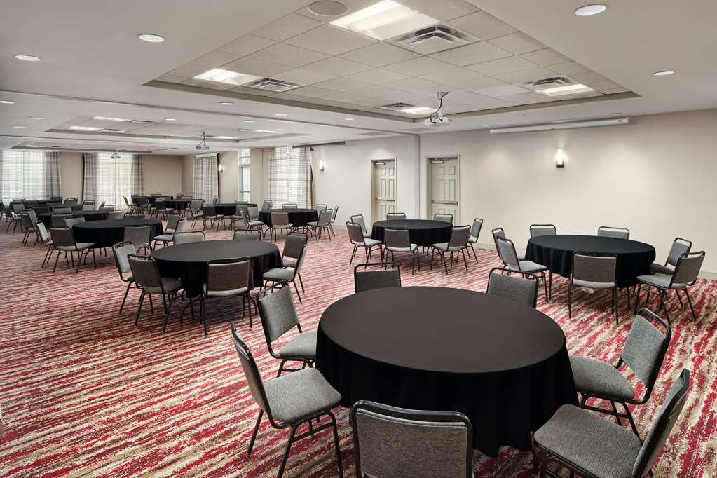 Фото Hilton Garden Inn Schaumburg