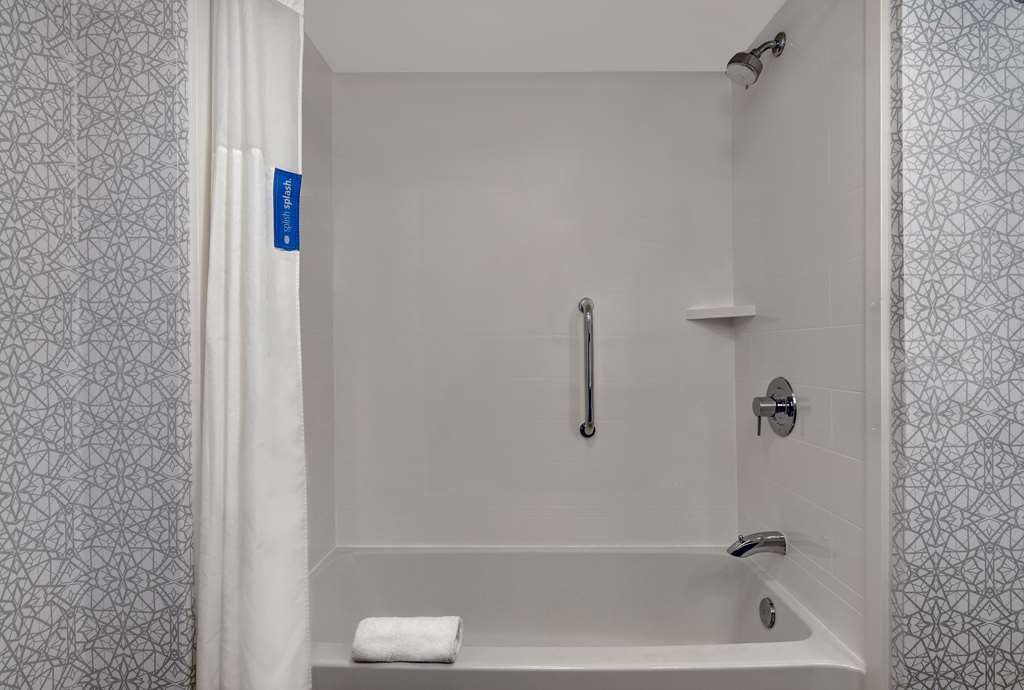 Фото Hampton Inn Charleston/Mount Pleasant-Patriots Point