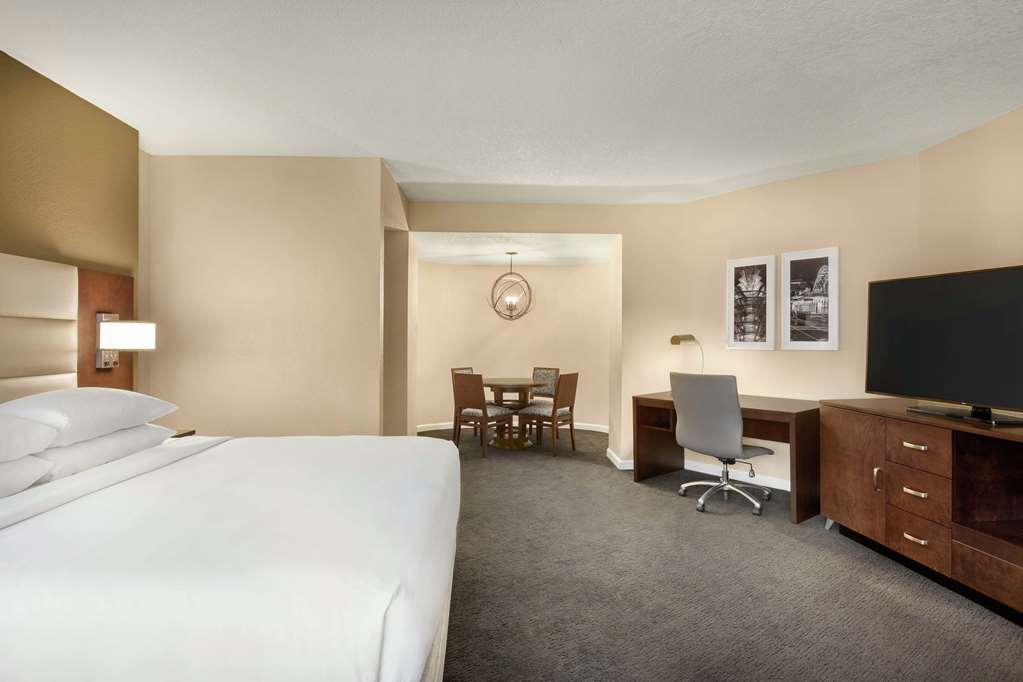 Фото Doubletree by Hilton Orlando Downtown