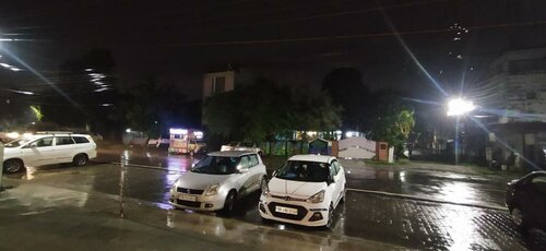 Гостиница Hotel Samrat Dehradun в Дехрадуне