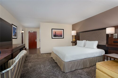Гостиница Hampton Inn & Suites Rockville Centre в Болдуине