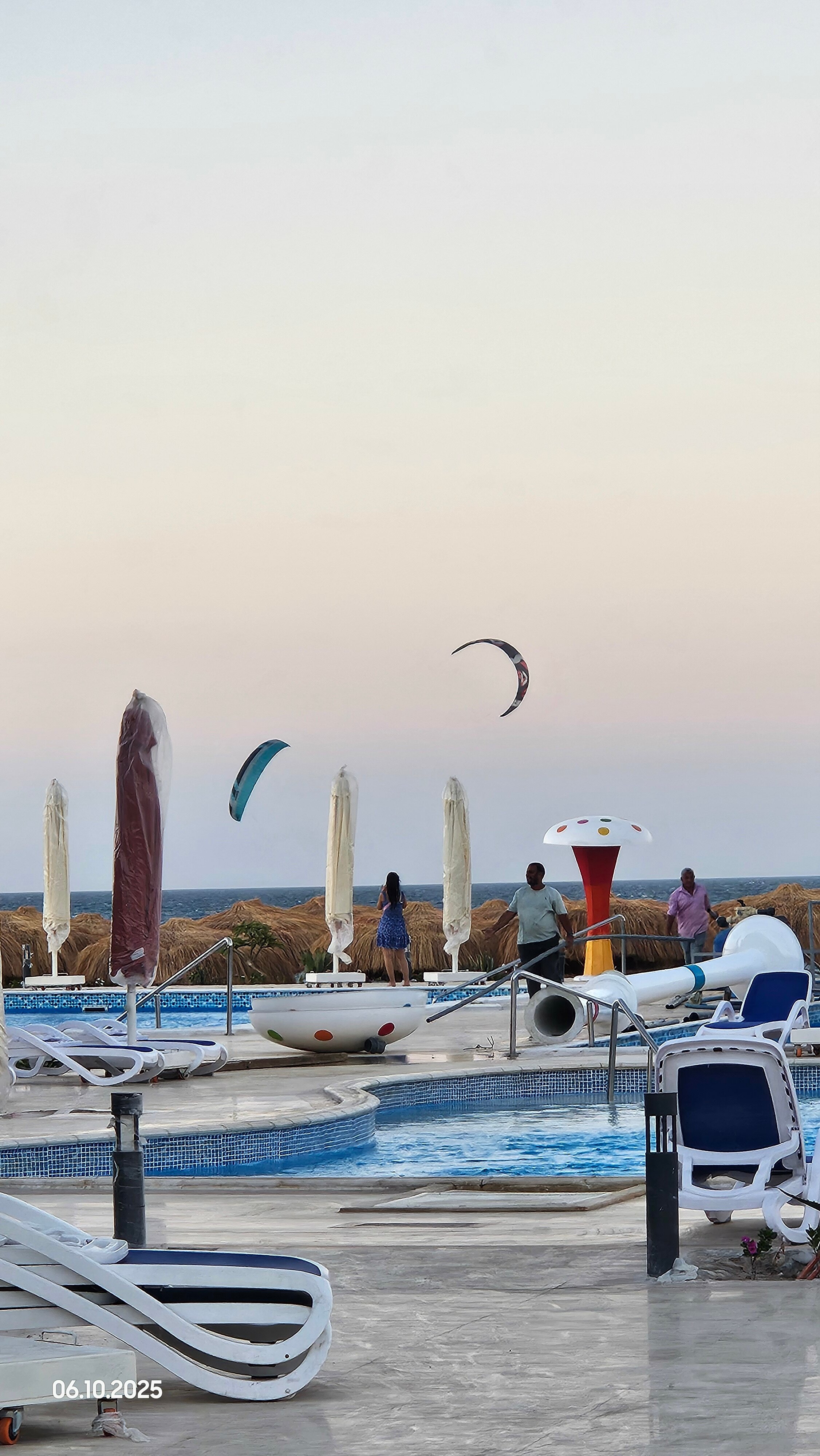 Фото Hawaii Paradise Aqua Park Resort