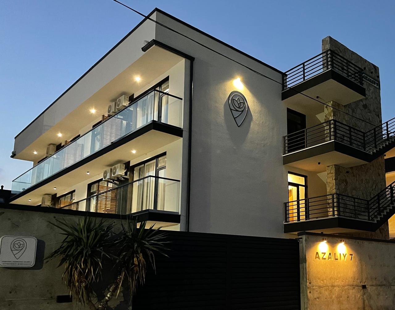 Фото отеля 1