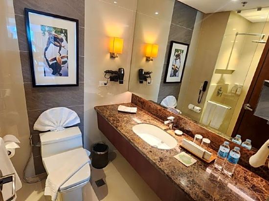 Фото Best Western Plus The Ivywall Hotel Palawan