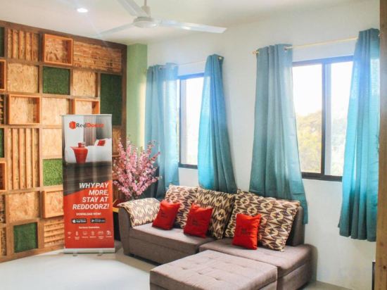Фото RedDoorz @ Taloto District Tagbilaran