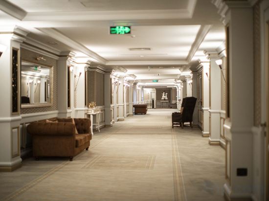 Фото Sapphire Inn Hotel