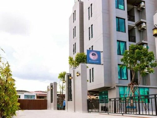 Гостиница RoomQuest Bangkok Sukhumvit 107 в Самутпракане