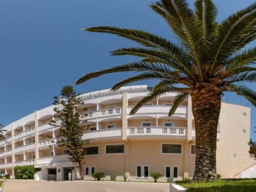 Внешний вид отеля Galaxy Beach Resort, Bw Premier Collection в Муниципальной единице Лаганасе, фото 3