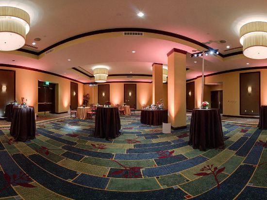 Фото Sheraton Cerritos Hotel