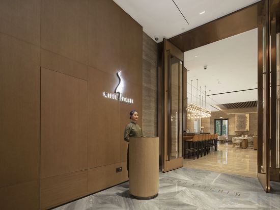 Фото Ayearn Hotel