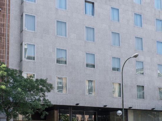 Фото H10 Puerta de Alcalá