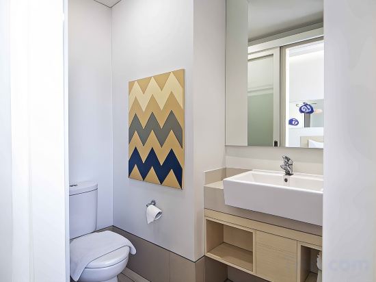 Фото Cleo Walikota Surabaya