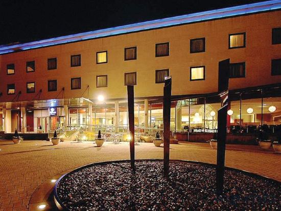 Фото Hilton London Angel Islington