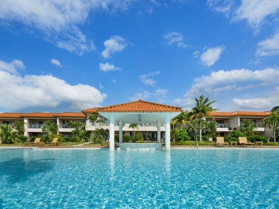 Фото Ishigaki Resort Hotel