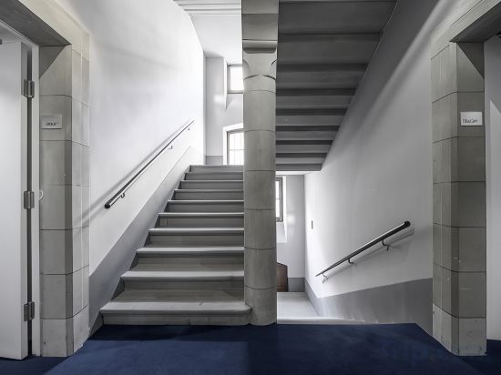 Фото Swiss Luxury Apartments