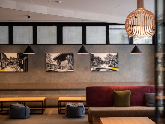 Фото The square hotel